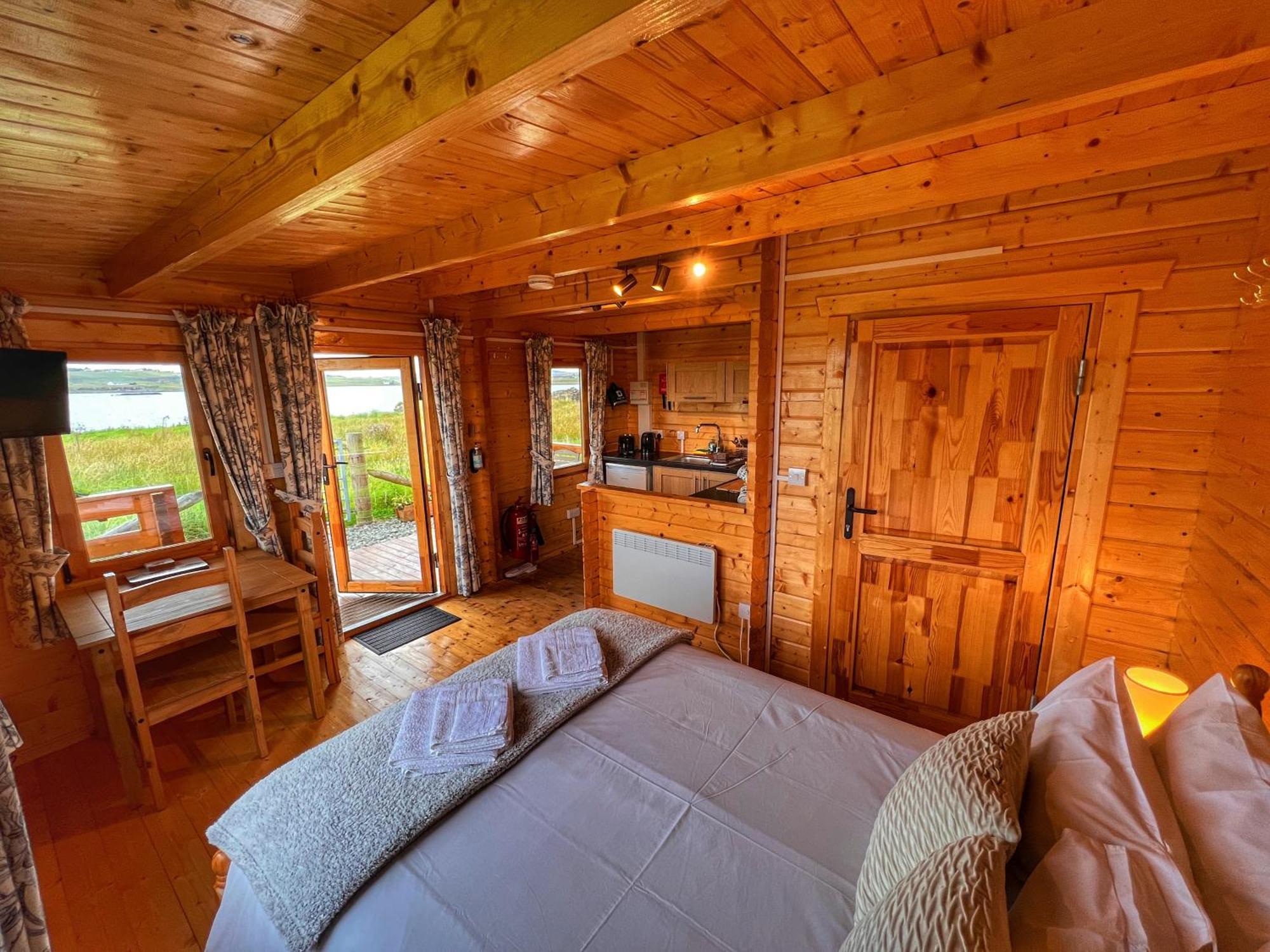 Harlosh Log Cabins Dunvegan  Chambre photo