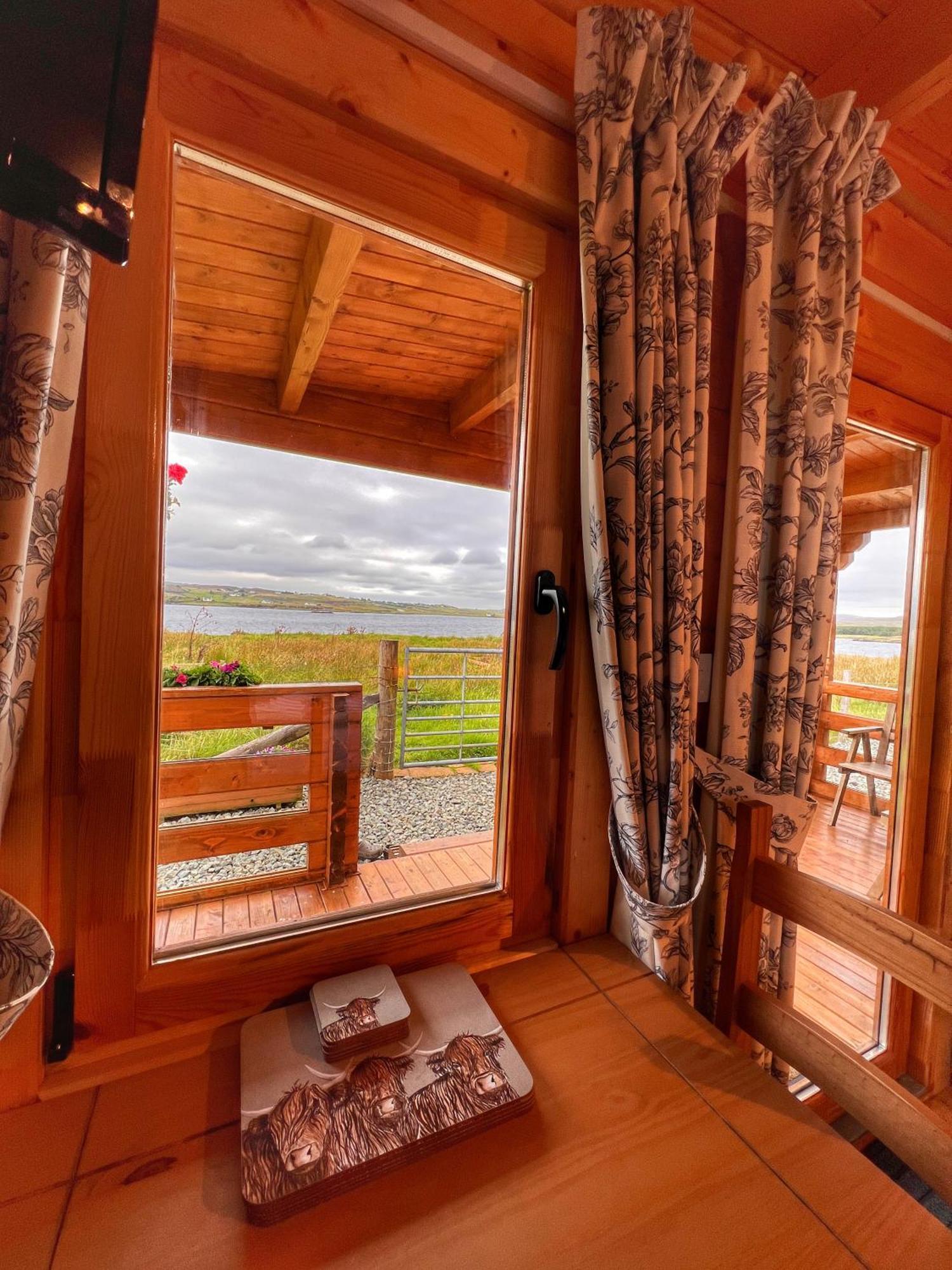 Harlosh Log Cabins Dunvegan  Chambre photo