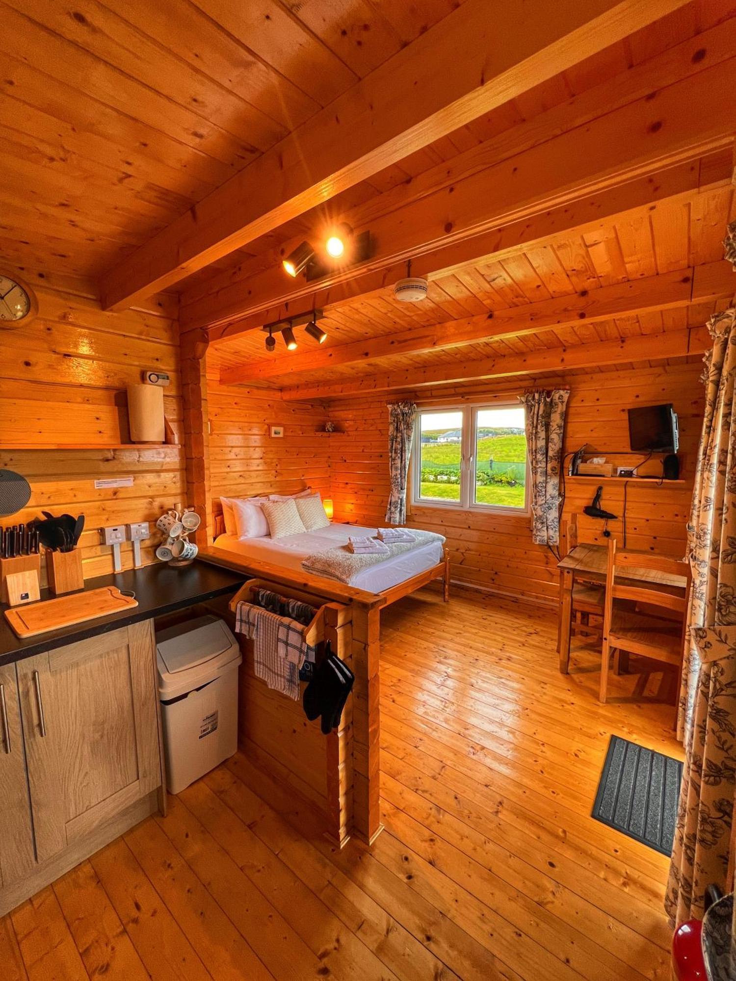Harlosh Log Cabins Dunvegan  Chambre photo